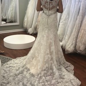 Jasmine Couture - size 8 - retail $2630